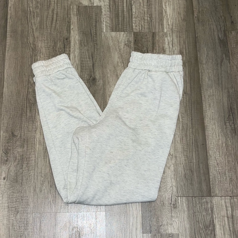 heather grey sweatpants
